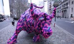 Стрит-арт | Агата Олек | Projet B | Crocheted Wall st. Bull | NYC 2010