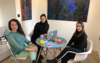 История о том, как мы однажды сообразили об искусстве на четверых