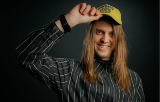 «Если ты не понимаешь, что делаешь, отойди в сторону и думай до того момента, пока не поймешь», — интервью с Юрием Пантелейко о парикмахерском искусстве